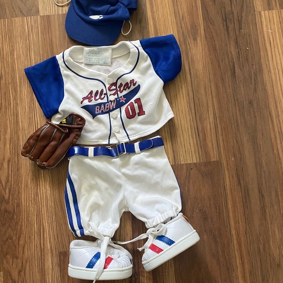 Build-a-bear All-Star baseball outfit, with shoes, mitt, and hat - Picture 3 of 5